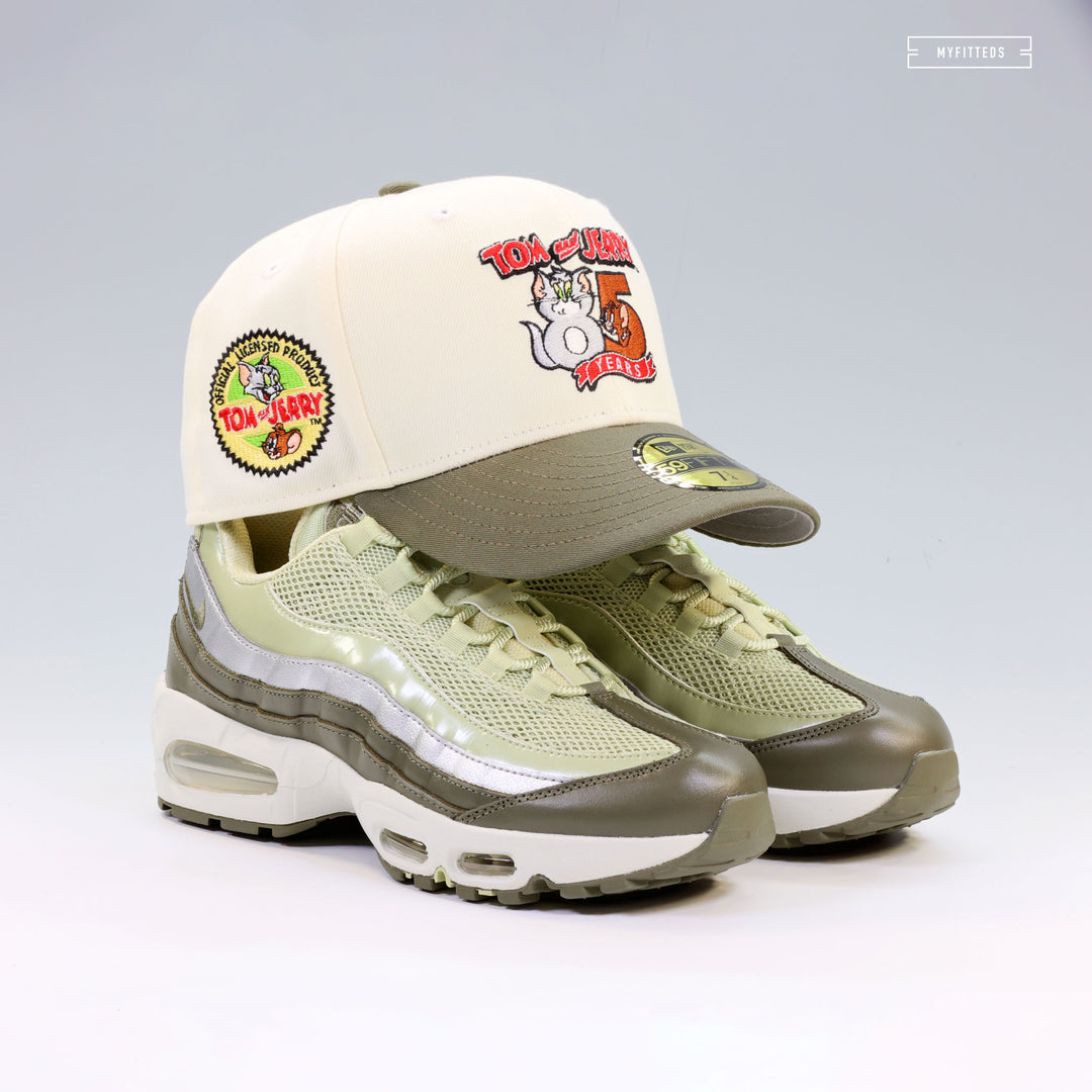 TOM AND JERRY™ 85TH ANNIVERSARY OFFICIAL LICENSED PRODUCT OFF