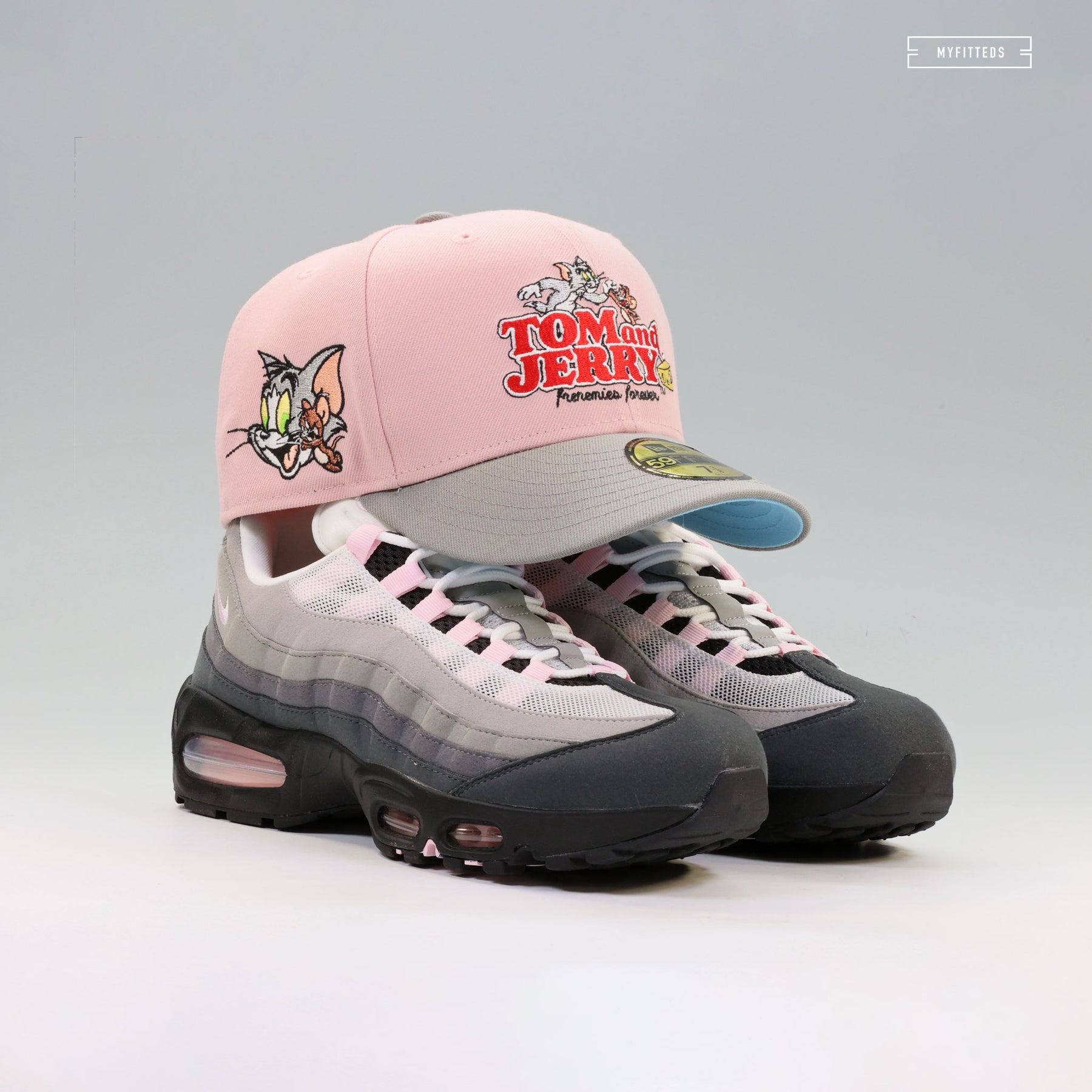 TOM AND JERRY™ 85TH ANNIVERSARY FRENEMIES FOREVER PALE PINK NEW