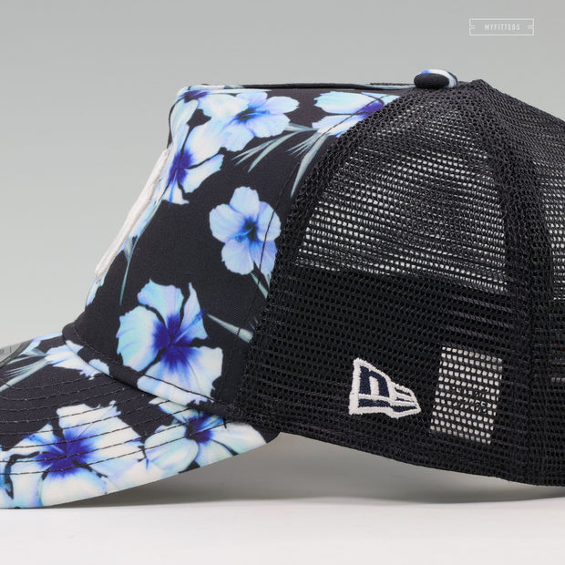 NEW YORK YANKEES ICY FLORAL TRUCKER MESH GOLFER NEW ERA SNAPBACK HAT