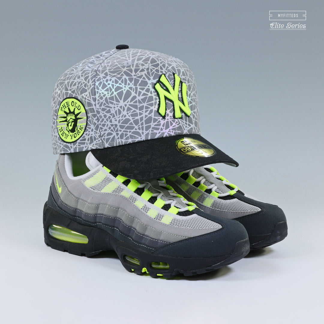NEW YORK YANKEES THE OLD NEW YORK REFLECTIVE 112 PACK INSPIRED