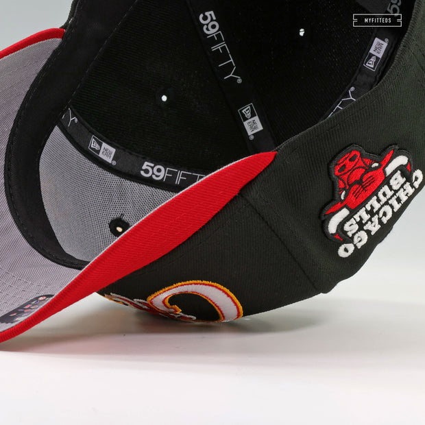 CHICAGO BULLS GRAFFITI 2 TONE JET BLACK SCARLET NEW ERA FITTED CAP